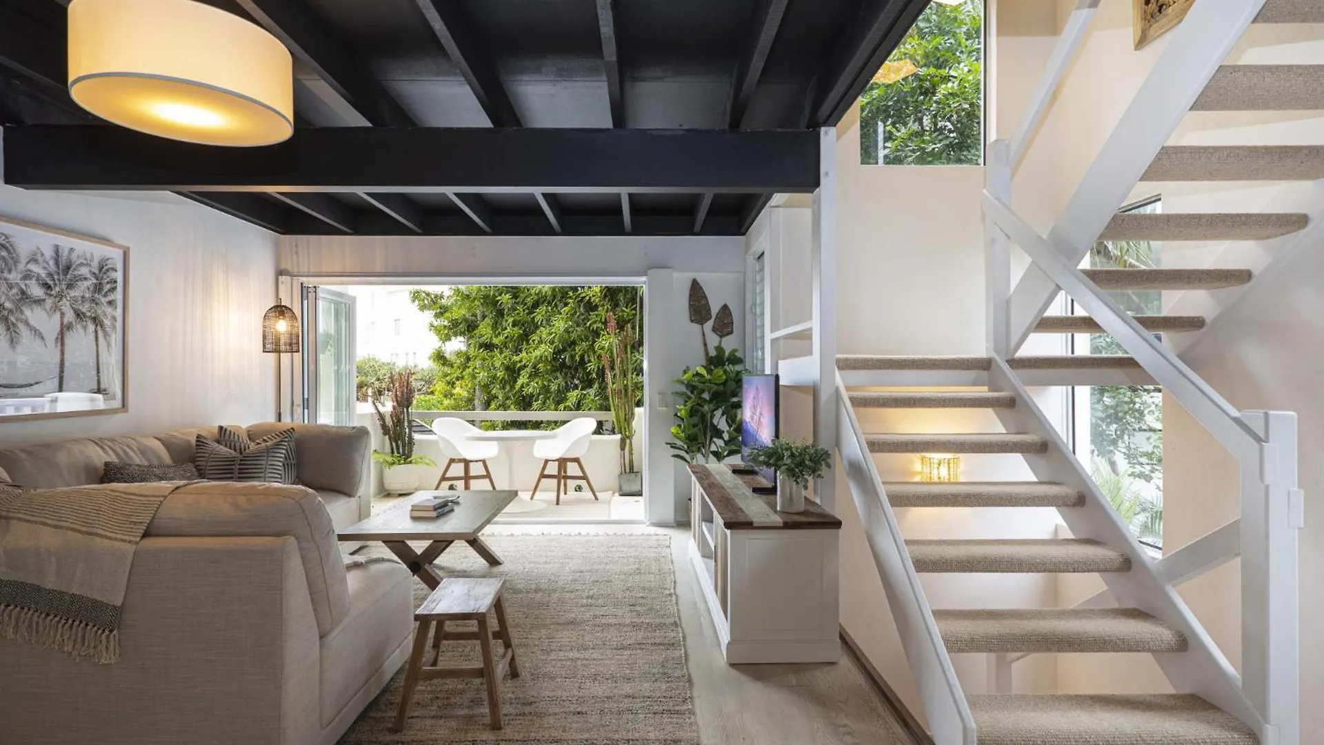 Beachside 2-Bed House With Pool, Courtyard & Bbq Sunshine Beach Australia